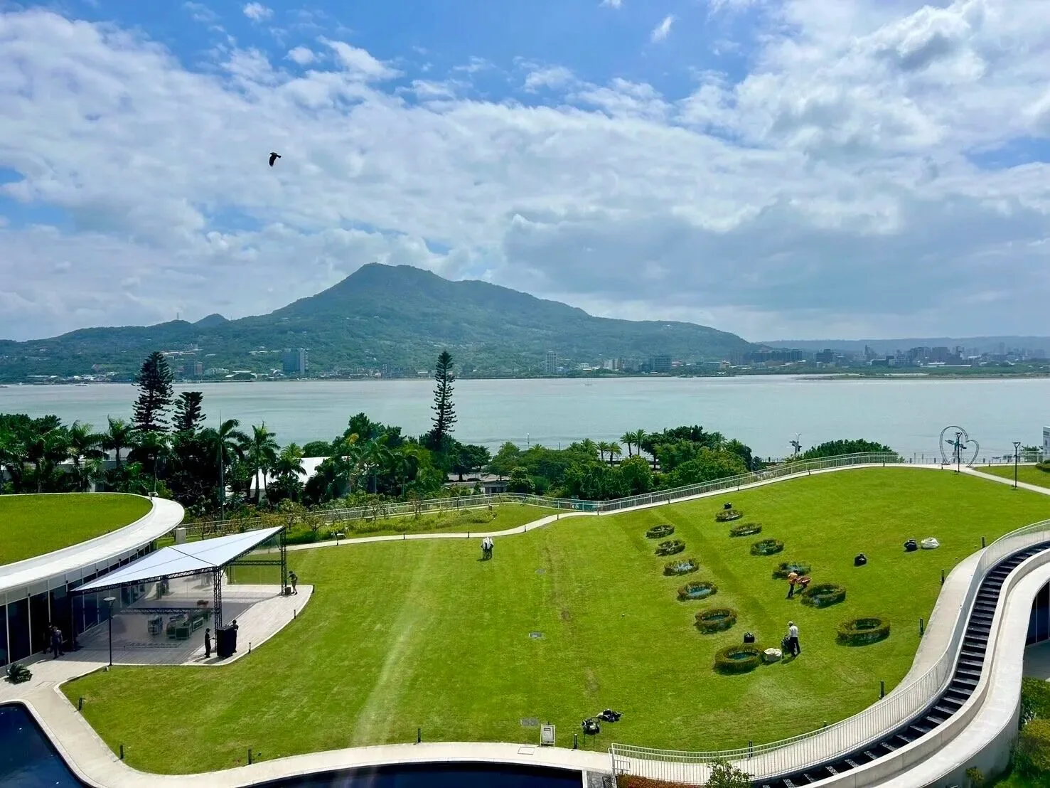 漫步淡水河畔 一場跨越山海與歷史的綠色慢旅 漫步淡水河畔 一場跨越山海與歷史的綠色慢旅