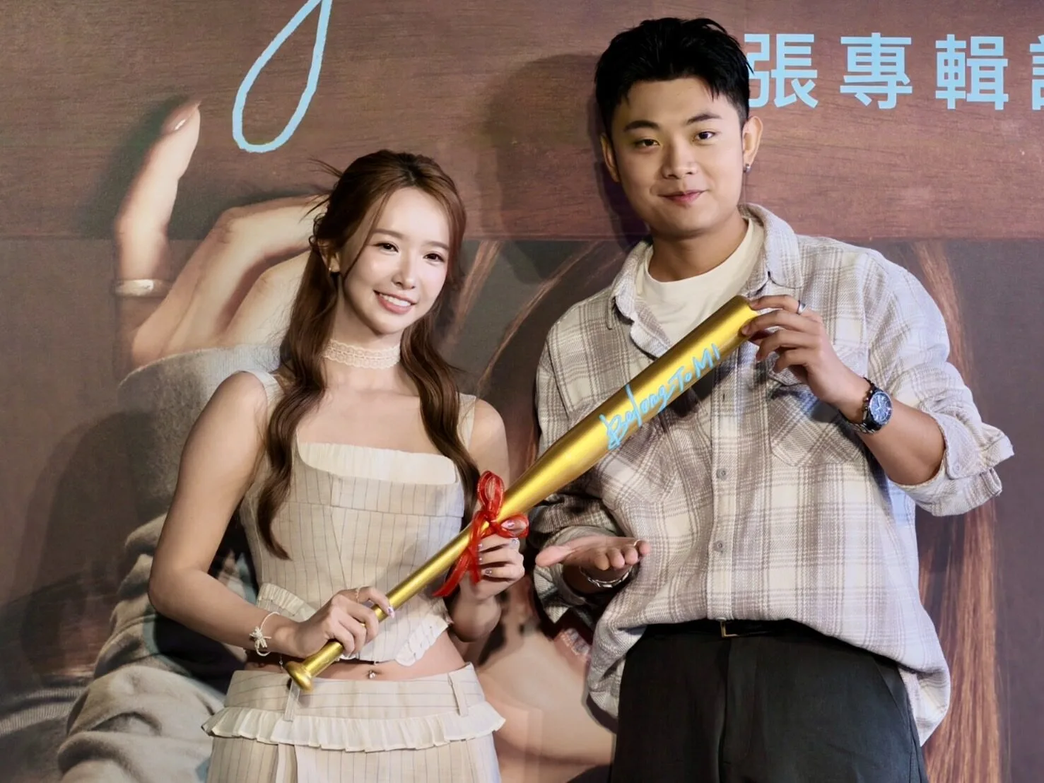 先行曲5天破30萬瀏覽 禾羽Kimi發片記者會開唱 隊長Bryan站台挺到底 先行曲5天破30萬瀏覽 禾羽Kimi發片記者會開唱 隊長Bryan站台挺到底