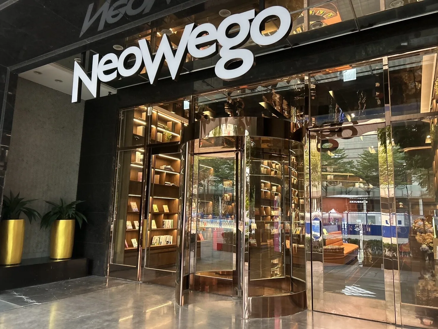 薇閣集團跨足娛樂市場全新品牌ROAR KTV進駐大直 薇閣集團跨足娛樂市場全新品牌ROAR KTV進駐大直